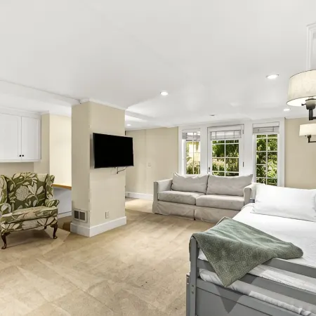 Perfect Home Base for University of Oregon Events or Visits!