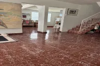 Best Location, Caribbean views, Off street parking, walk everywhere. - 2-Star