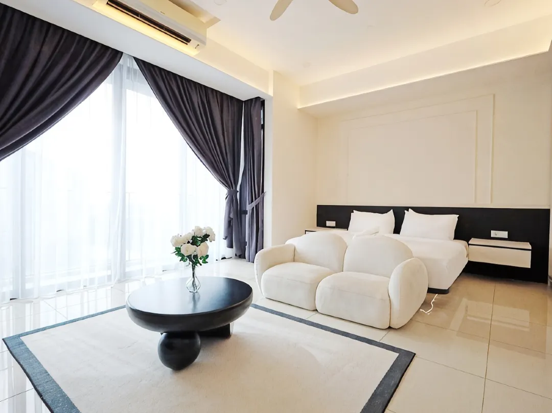 Chanell Luxury Kingbed Legoland - Gelang Patah