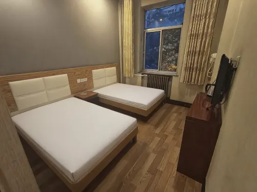 Fuhongyuan Guesthouse (Bell Tower)
