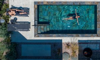 Noūs Santorini