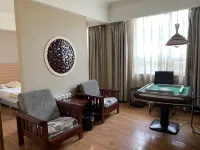 Zhongyun Hotel (Baofeng Longxing Road)