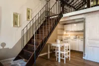Oisife Apartments