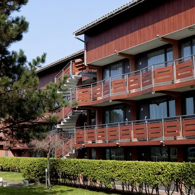 Sure Hotel by Best Western Biarritz Aeroport Hotels near Gare de Biarritz