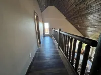 Spacious 6-bedroom lodge with stunning lake views of Table Rock Lake in Branson!