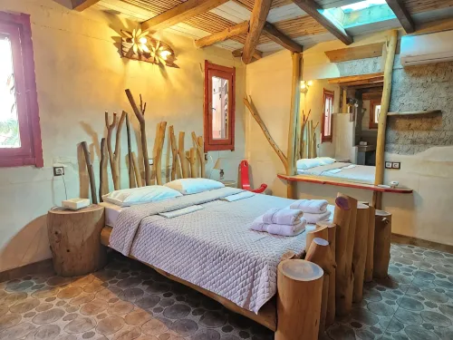 Villa Kokkino Skufitza,charming holiday home made of clay, pool, private garden - 3星級