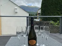 4-6 Guests in centre location with stunning views Hotels in Llanberis