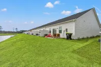 Central location Modern Lakefront 2 king-Suite 3 Bedroom 3 Full Bathroom - Wifi