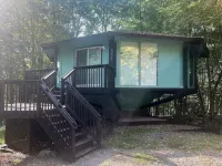 Sleep in a Treehouse!!