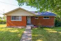 4 Bed 3 bath clean , spacious all brick home , welcome families and work groups