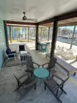 Luxurious Home 5Br - Sleeps 15, Steps to Beach, Canal, Dock, Gourmet Kitchen! - ジャグジー
