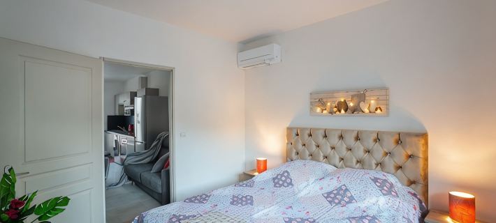 Superbe Appartement à 2 pas des Halles . Climatisation, Terrasse, Garage Ξενοδοχεία στην πόλη Narbonne