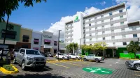 ฮอลิเดย์ อินน์ เอ็กซ์เพรส มานากัว บาย IHG - ที่มีที่จอดรถ