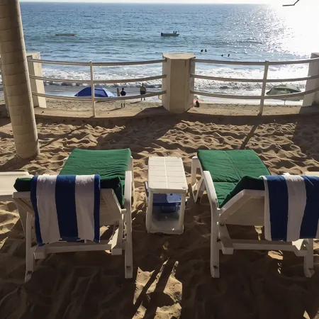BEACHFRONT on a Budget! ~ Condo Sereno ~ Low Beachfront Rate!