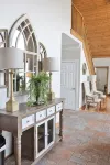 Stunning Lake House w/Large GAMEROOM