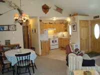 Beautiful Apartment In Town In Quiet Neighborhood - 2-Star