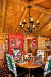 EXPERIENCE LAKESIDE LUXURY AT MAPLE CABIN: YOUR IDYLLIC RETREAT IN STAR LAKE, WI - 4-stjärniga