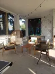 Suite A - 3 minutes walk to Center of Folly Beach, across from beach-1 Room