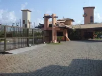 Excellent 3-Bedroom Apartment, Furnished, Oceanfront, with Maid Service.