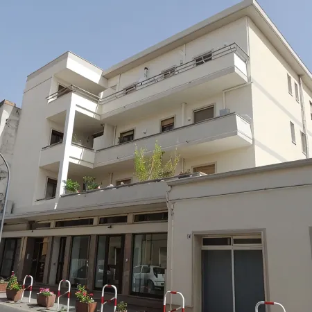 Top floor penthouse apartment with terrace in the historical center, 3 km from the beach