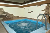 Monest Hotel - Kolam Renang