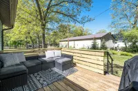 Lake Access/Firepit/Pet-Friendly/Ping Pong/Foosball - 3-Star