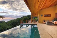Vista Sirena: Expansive Ocean View 4 bedroom / 4.5 bath home above Dominical