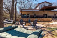 Luxury Lakehouse Private Group Getaway For The Whole Family