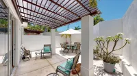 Los Amores II Charming 3 bedroom House in Gated Community with Private Pool.