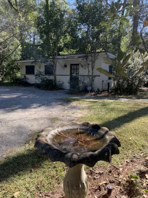 Guest House at Shepard Park - Park setting on private grounds