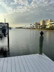 Charming 3-bedroom house with AC WiFi in Hudson on canal and Gulf of Mexico view