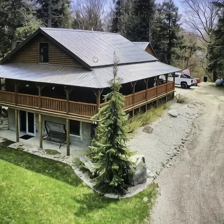 Log Home Located on Lake Muskallonge