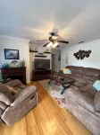 Cozy Cottage in Historic Mount Dora. 3 bedrooms & 2 bathrooms.
