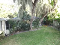 Large family home just a short walk from the BEACH! - 2-Star