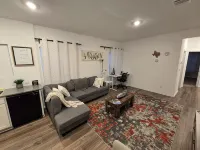 Attached 1 Bedroom Private Suite -  Privatzimmer