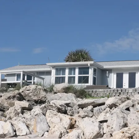 "Seaglass Cottage" - Direct Oceanfront, Vilano beach access near St. Augustine