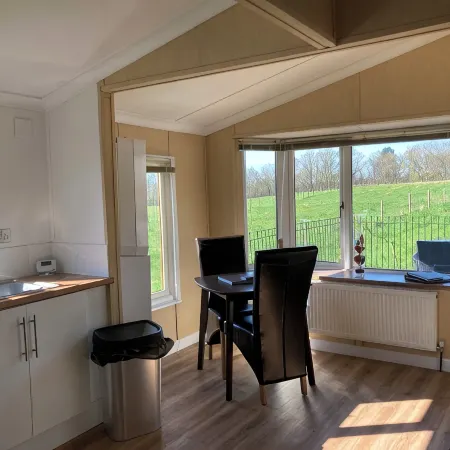 Quakerfield Lodge, with Private Hot Tub Fabulous Views