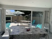 House 200 m from the beach 3 bedrooms Hotels in Portbail