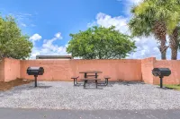 Updated condo w/ beautiful OCEAN views @ the Desirable SEA CHASE condominiums!