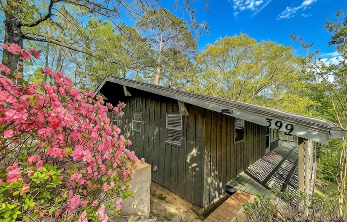 VRBO’s Best Deal on the Lake!