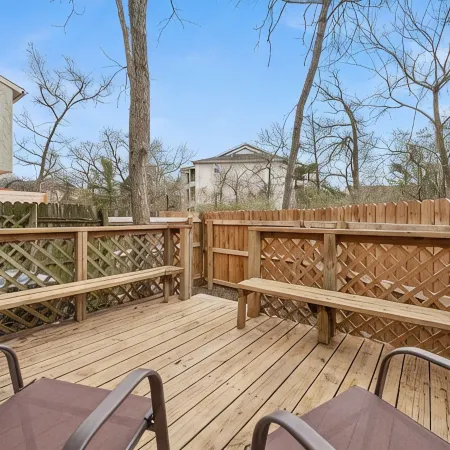 Wellspring Townhome - King Bed Suite minutes from Texas A&M