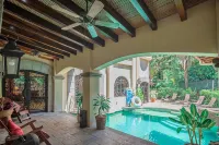 Villa Antigua, Jaco's Premier Luxury Beach Estate - مسبح خاص