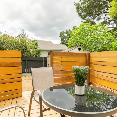 Large Families/Friends Group: 6 Bedroom w/3 Bathrooms and RV Parking