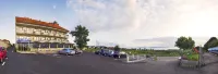 Hotel Oca Vermar - parking