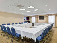 Comfort Inn & Suites Hotels in Bruce County