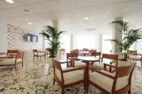 AzuLine Hotel Palmanova Garden