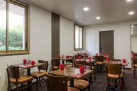 Hotel le Cardinal Rueil Centre - Frühstück