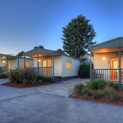 Airport Tourist Village Melbourne Hotels near Parkmore Crescent Park