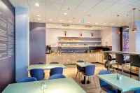 B&B HOTEL Offenbach-Kaiserlei - breakfast