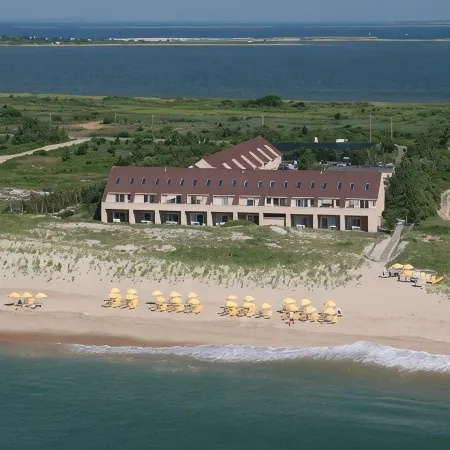 Windward Shores